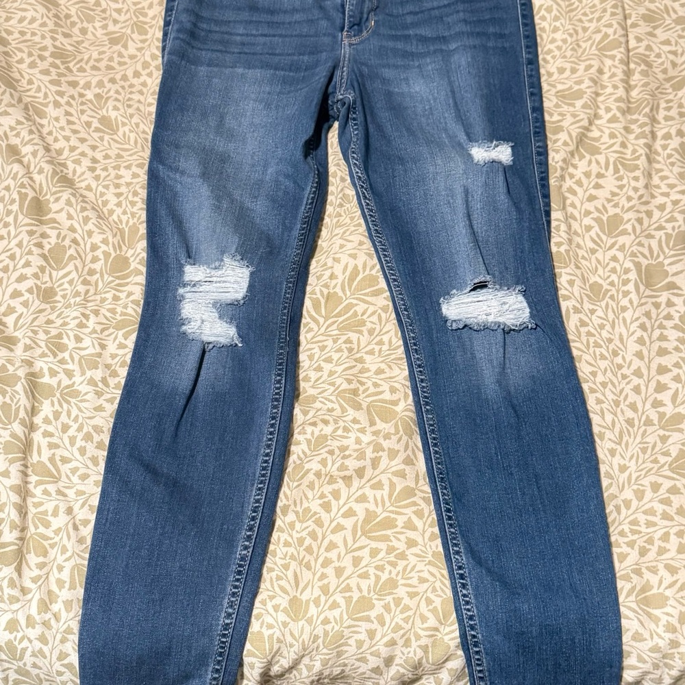 Hollister Women's Ripped Skinny Jeans - Blue